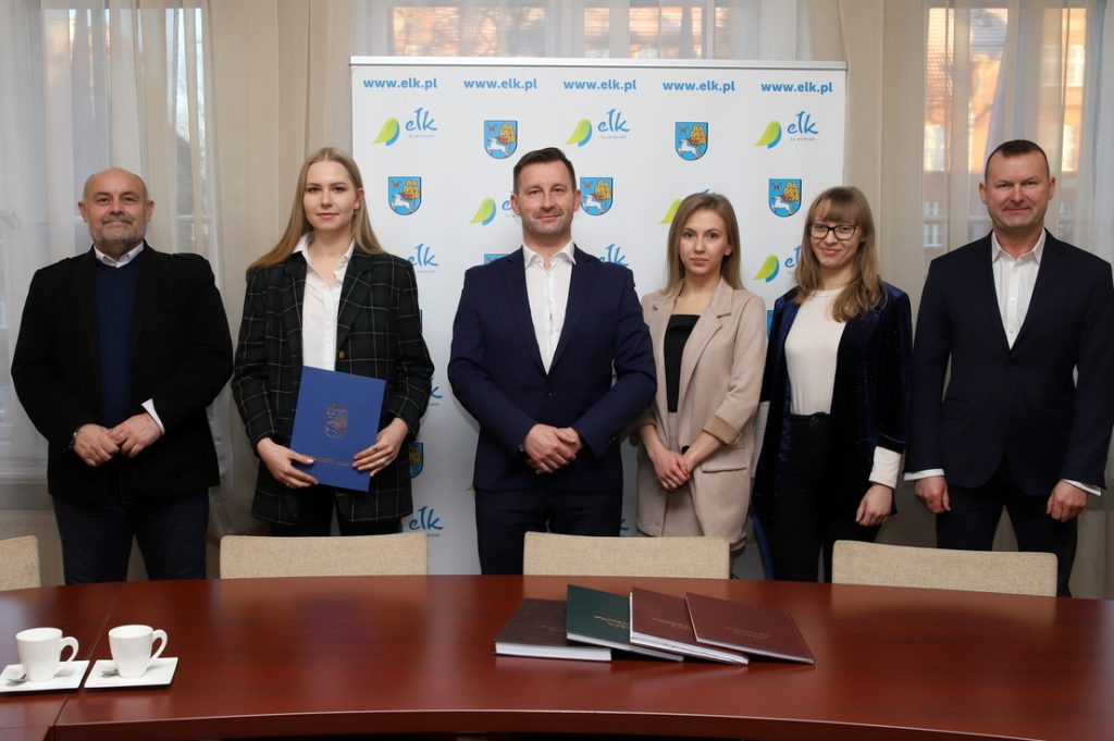 Studentki nagrodzone przez Prezydenta Miasta Ełku