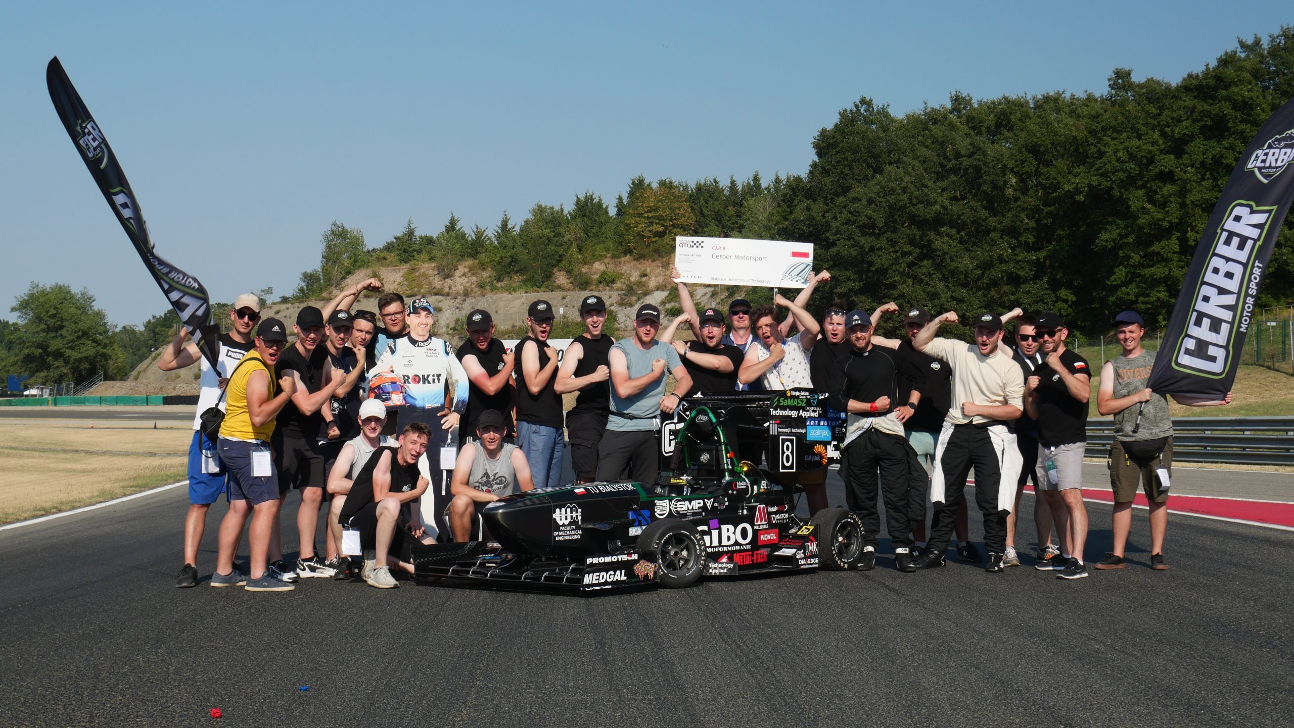 Zakończenie zawodów Formula SAE Italy_bolid CMS-08 fot. Cerber Motorsport Politechnika Białostocka (3)