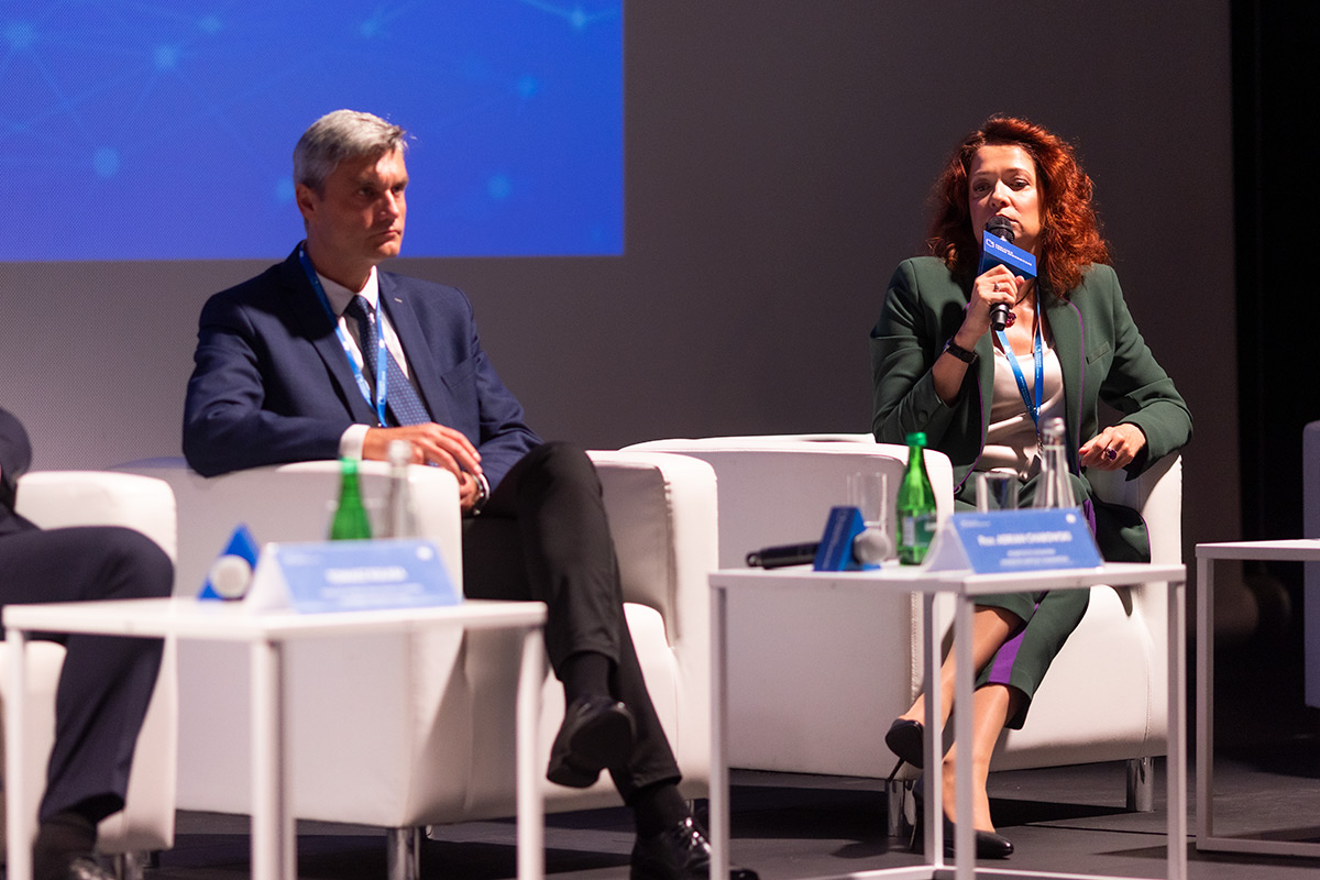 Rektor w panelu Edukacja w czasach czwartej rewolucji przemysłowej Podlaskiego Forum Ekonomicznego 2022, fot. Paweł Jankowski