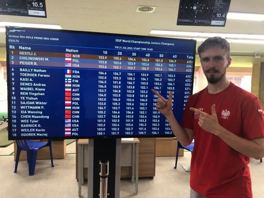 Michał Chojnowski, student grafiki na Wydziale Architektury Politechniki Białostockiej, wicemistrzem świata w strzelectwie