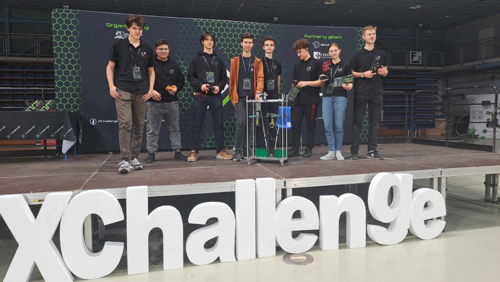 Sukcesy reprezentantów Politechniki Białostockiej w turniejach robotycznych