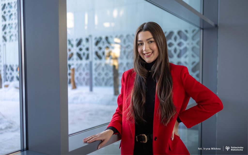 Julia Roszko – Miss Podlasia 2023 chce zostać magistrem inżynierem architektem. Studiuje na Wydziale Architektury Politechniki Białostockiej