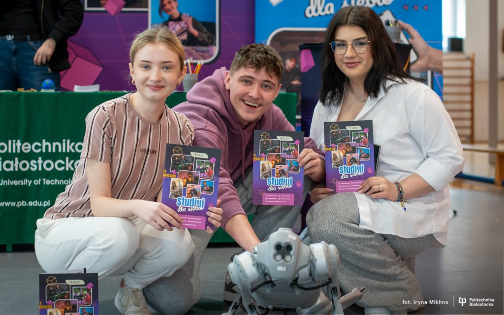 „Uczelnie w Powiecie” w zambrowskim „Czerwoniaku”. Politechnika Białostocka wśród wystawców