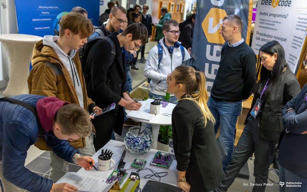 Giełda Praktyk i Staży w Politechnice Białostockiej połączyła pracodawców i studentów