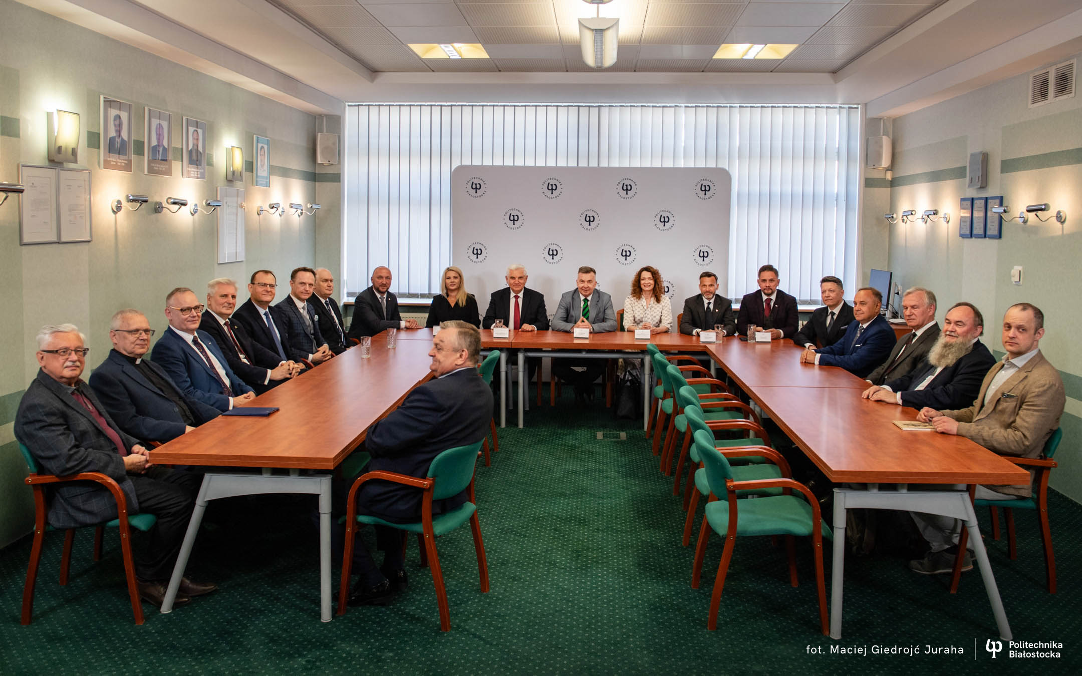 2024-05-13-Minister-Nauki-Dariusz-Wieczorek-w-Politechnice-Białostockiej-fot-Maciej-Giedrojc-Juraha