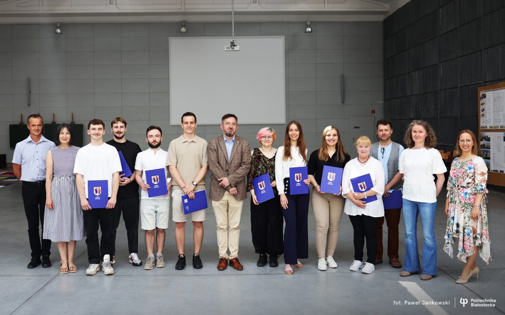 Krystian Łopaciuk i Kacper Szczurowski wygrali konkurs na „Koncepcję zagospodarowania terenu przed Monasterem w Supraślu”