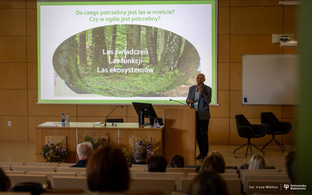 Konferencja Różnorodność przyrodnicza miasta na Wydziale Budownictwa i Nauk o Środowisku Politechniki Białostockiej