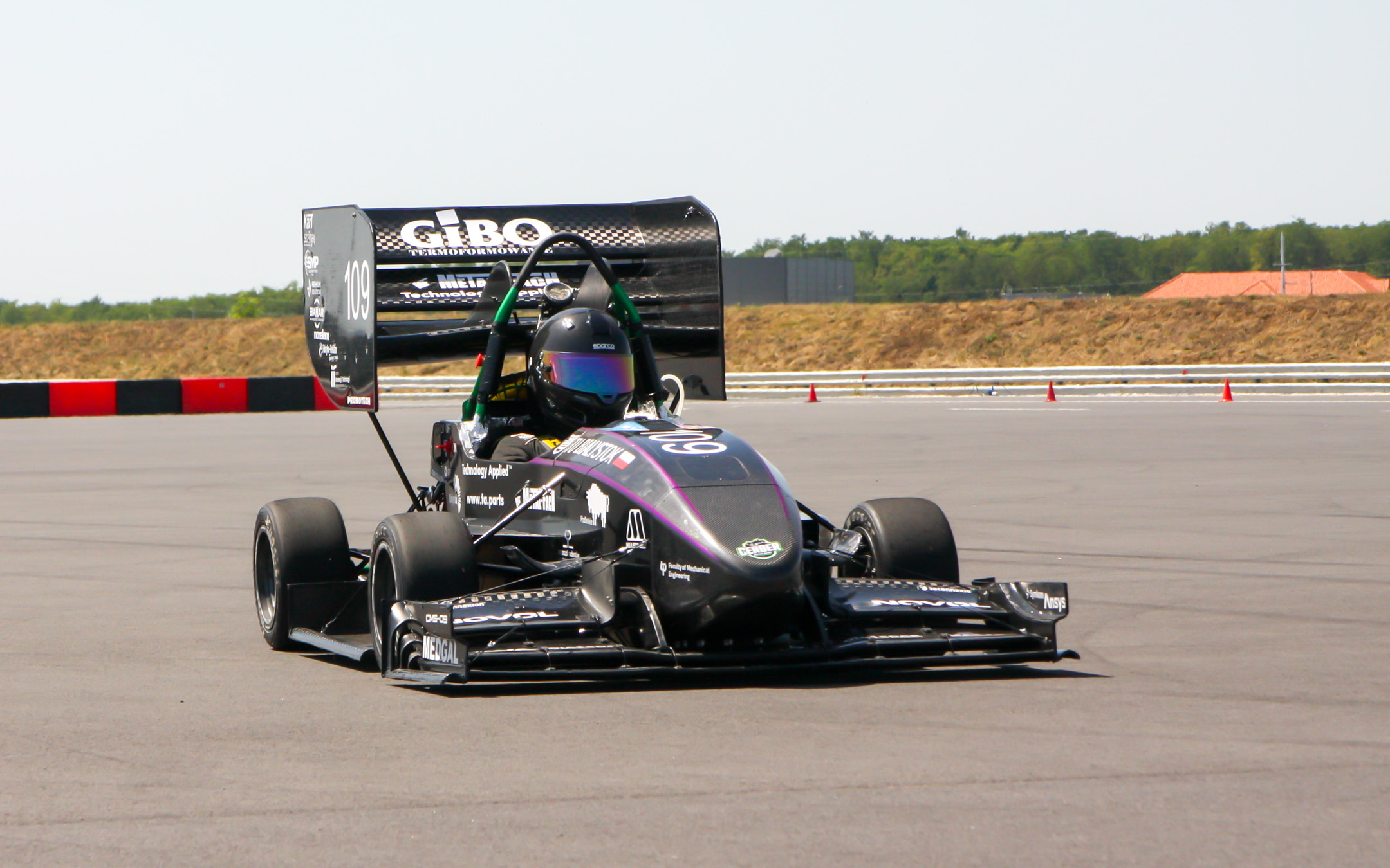 Cerber Motorsoprt w Formula Student East