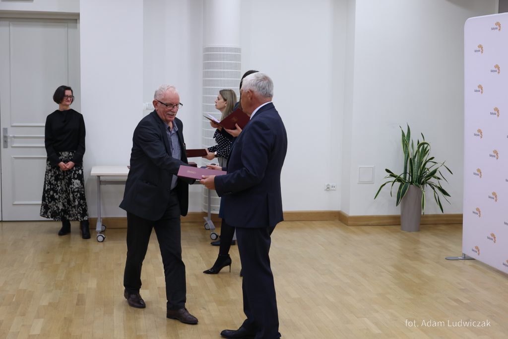 Miejska Komisja Urbanistyczno-Architektoniczna Miasta Białystok. W składzie nauczyciele akademiccy z Politechniki Białostockiej