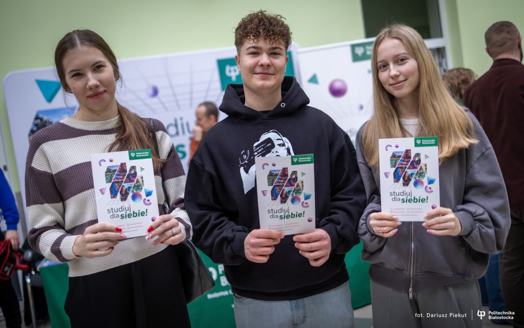 Kolejny przystanek akcji Uczelni w powiecie. Stoisko Politechniki Białostockiej w I LO w Bielsku Podlaskim