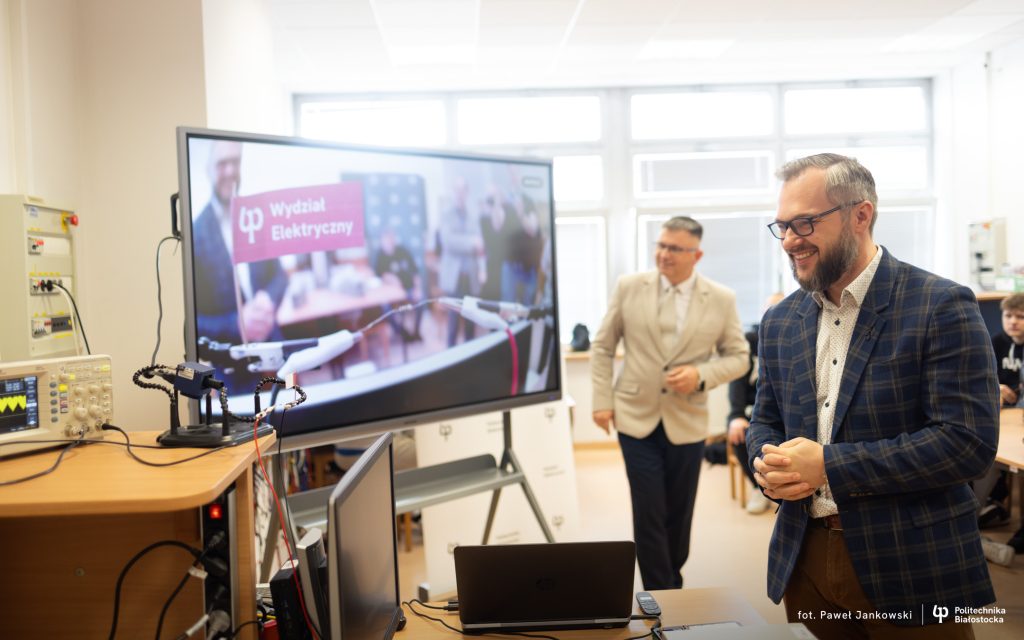 Wydział Elektryczny Politechniki Białostockiej otworzył nowe Laboratorium Metrologii