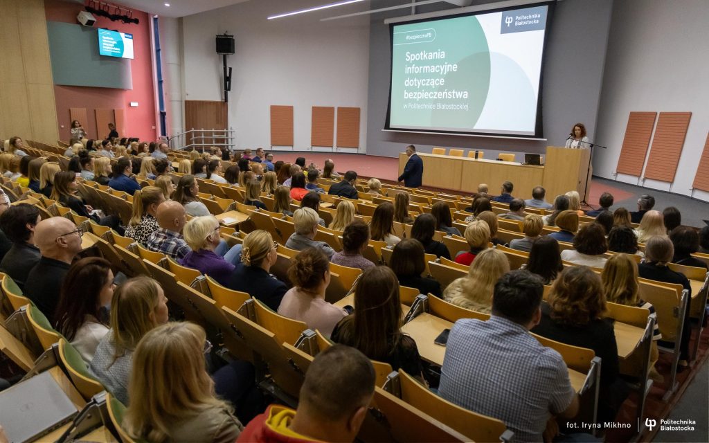 Spotkanie informacyjne dotyczące bezpieczeństwa w Uczelni