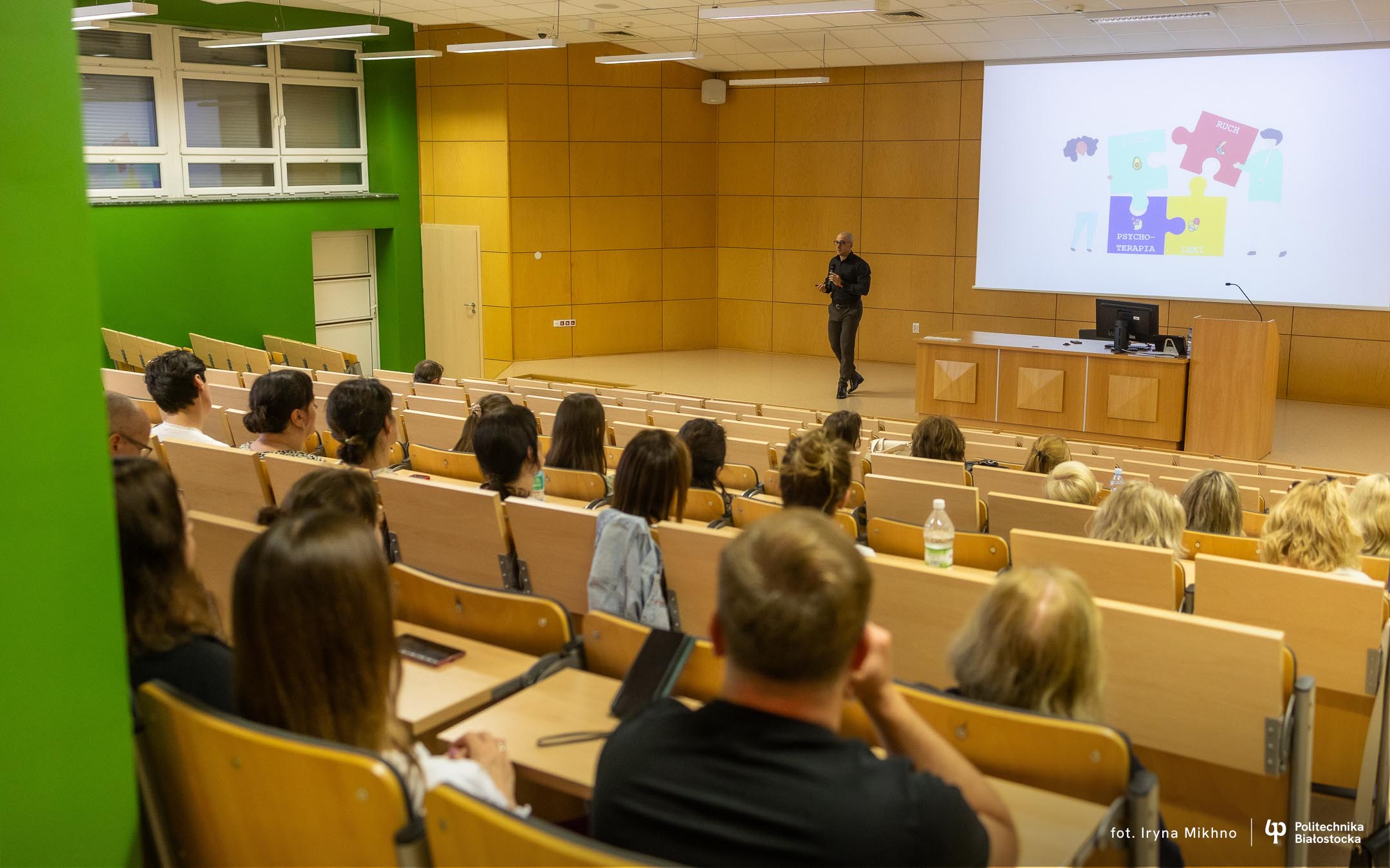 2025-06-18-WYKŁAD-Depresja-i-styl-życia-fot-Iryna-Mikhno-PB