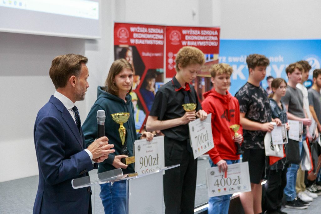 Politechnika Białostocka patronem konkursu Invent Your Game w Zespole Szkół Elektrycznych w Białymstoku
