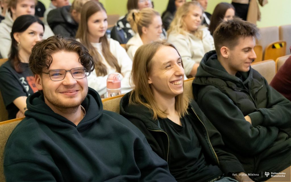 Rozkład jazdy – praktyczny start studiów na Wydziale Inżynierii Zarządzania Politechniki Białostockiej