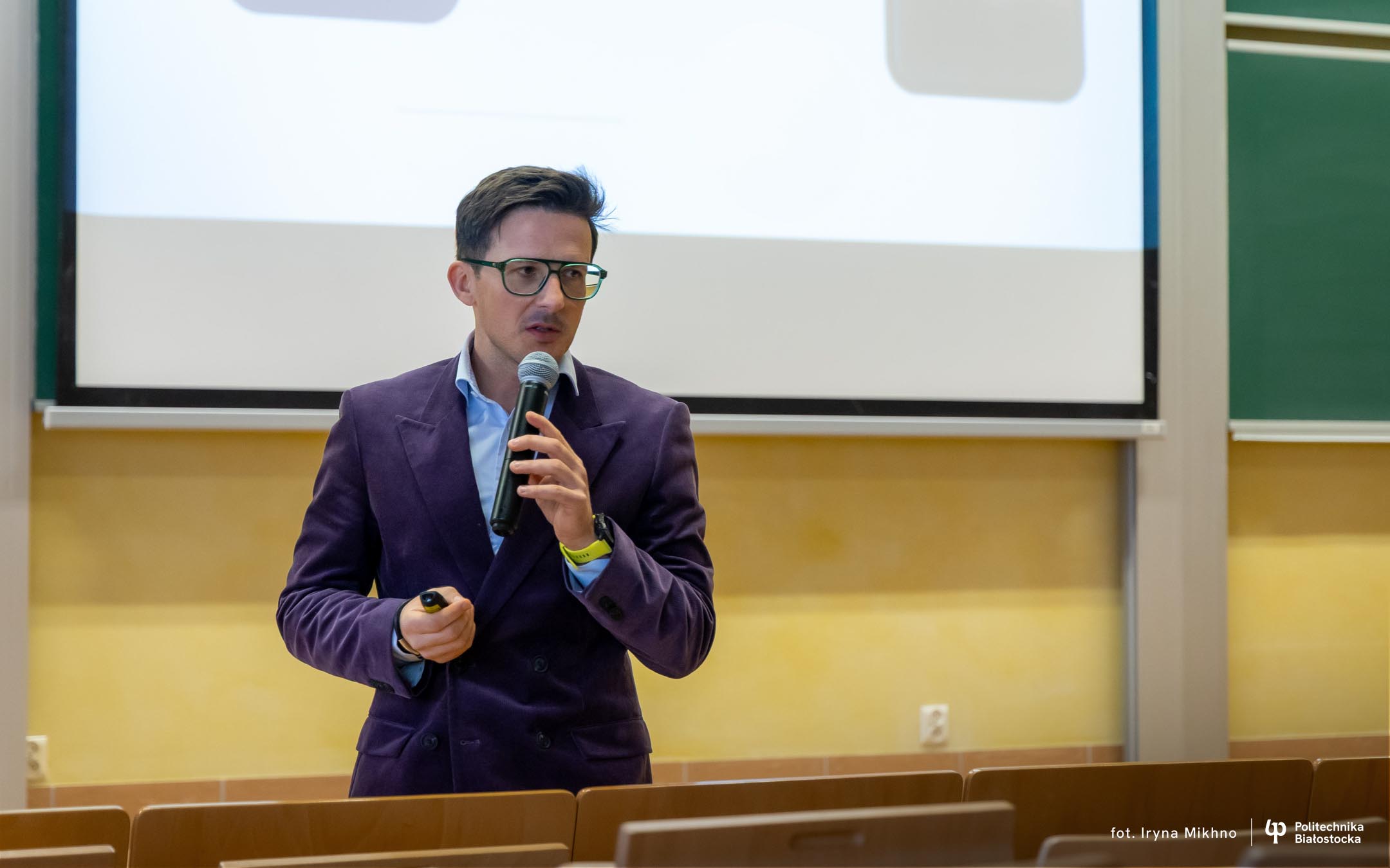 025-10-28-wyklad-Rola-aktywności-fizycznej-w-długowieczności-fot-Iryna-Mikhno-PB