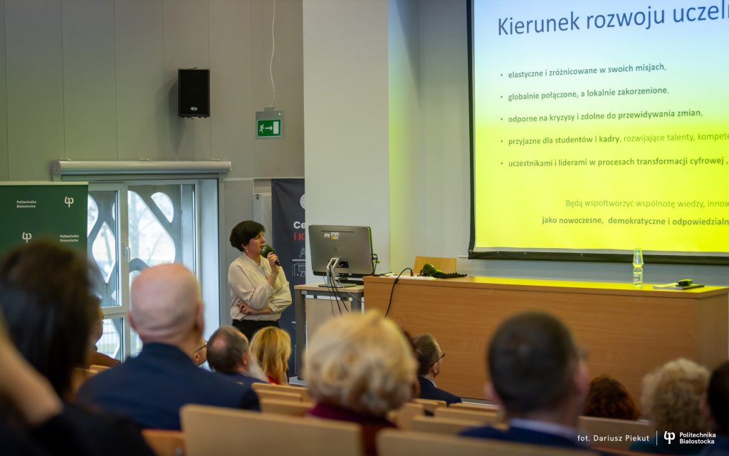 Rozmowa o przyszłości uczelni. Konsultacje Strategii Rozwoju Szkolnictwa Wyższego w Politechnice Białostockiej