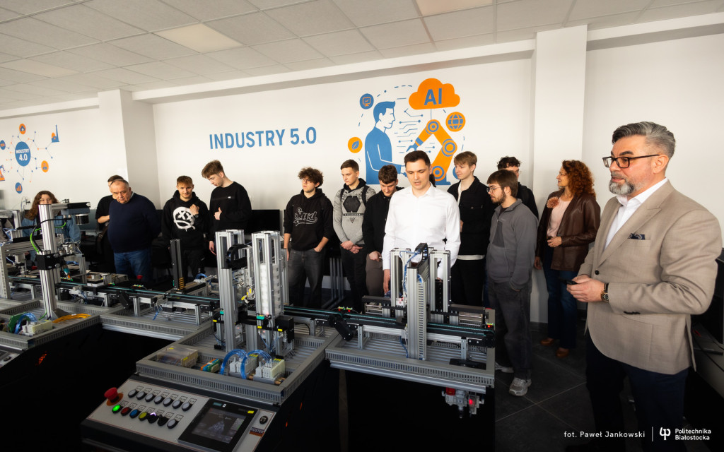 Wydział Mechaniczny Politechniki Białostockiej otworzył Smart Factory Lab – Laboratorium Inteligentnych Systemów Produkcyjnych