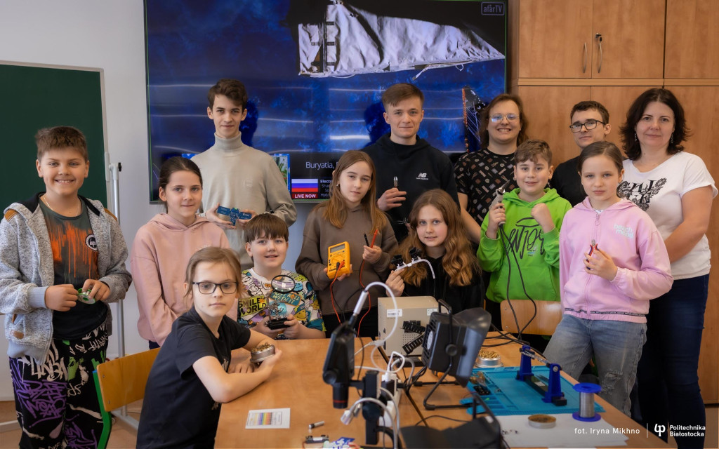 2026-03-24-WE-warsztaty-Technologie-kosmiczne-dla-początkujących-SPwBiałowieży-fot-Iryna-Mikhno-PB