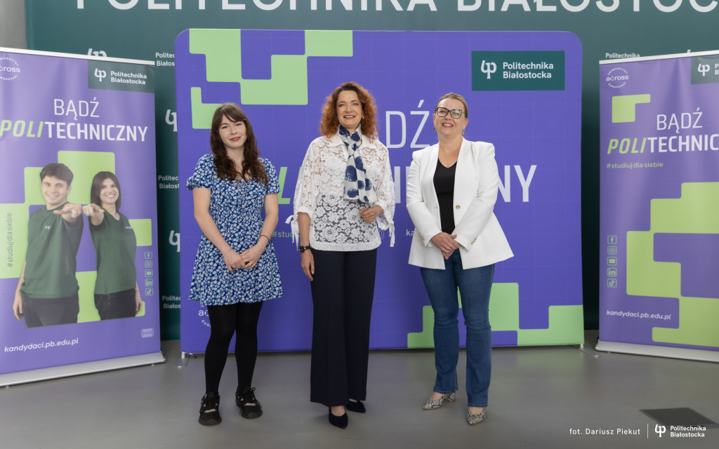 2026-06-17-Akademiki-za-dobre-wyniki-fot-Dariusz-Piekut-PB