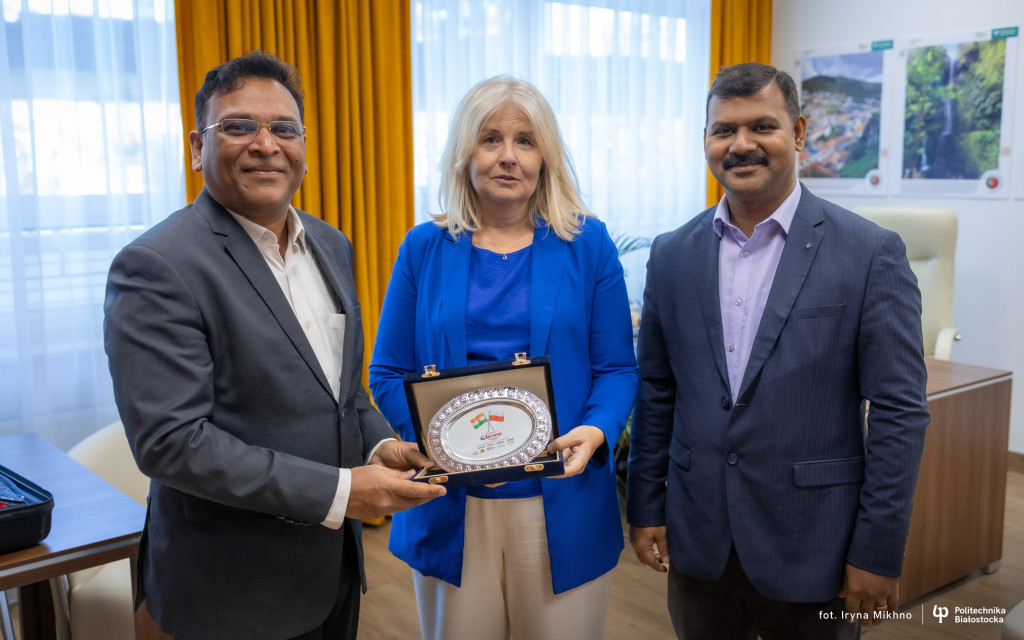Dinesh Peter James Peter, Dorota Anna Krawczyk, Merlin Gilbert Raj Selvaraj