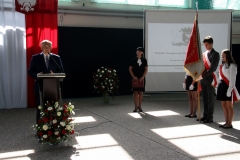 Dwudziestu uczniów LO PB ze stypendiami prezydenta Białegostoku