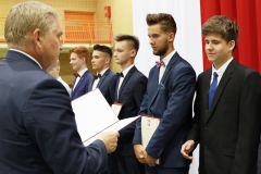 Uczniowie Liceum Ogólnokształcącego Politechniki Białostockiej ze stypendiami prezydenta miasta