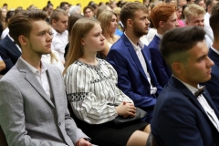 Uczniowie Liceum Ogólnokształcącego Politechniki Białostockiej ze stypendiami prezydenta miasta