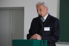 Prof. Sławomir Gzell Komitetu Architektury i Urbanistyki Polskiej Akademii Nauki. Konferencja Bauhaus na Wydziale Architektury PB