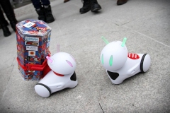 Politechnika Białostocka gra z WOŚP już po raz ósmy. Kwestowanie na Rynku Kościuszki z robotami edukacyjnymi Photon