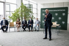 Jarosław-Gowin-na-konferencji-prasowej-na-Politechnice-Białostockiej