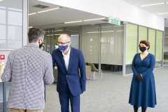 Tyłem: Jarosław Szusta. Przodem: Adam Adamowicz, Anna Falkowska