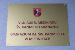 Miedniki Królewskie. Politechnika Białostocka zawiozła dary do gimnazjum, fot. Politechnika Białostocka