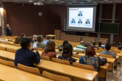 Uczestnicy International Training Week podczas prezentacji na Wydziale Elektrycznym. Fot. Piotr Awramiuk/PB