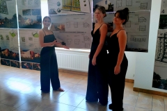 Studenci WA PB omawiają swoje projekty, 29 czerwca 2022 r.  fot.  Monika Magdziak