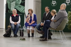 2022-12-05-Spotkanie-z-autorami-ksiazki-W-cieniu-Puszczy-Bialowieskiej-w-CNK-fot.-Piotr-Awramiuk-PB-21