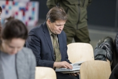 2022-12-05-Spotkanie-z-autorami-ksiazki-W-cieniu-Puszczy-Bialowieskiej-w-CNK-fot.-Piotr-Awramiuk-PB-3