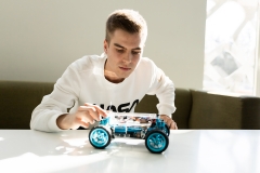 Alan Kondrusik z Wydziału Elektrycznego PB projektuje samochody RC_fot_.Agnieszka Sakowicz-Stasiulewicz / Politechnika Białostocka