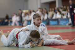 Dwóch młodych zawodników walczy na macie podczas XIV Turnieju Judo w Politechnice Białostockiej. fot.Dariusz Piekut/PB