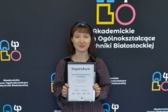 Sandra Karwowska z ALO PB otrzymała stypendium marszałka województwa podlaskiego . Fot. ALOPB