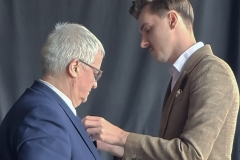 2025-04-08-prof-Jerzy-Uścinowicz-ze-Srebrnym-Medalem-Zasłużony-Kulturze-Gloria-Artis
