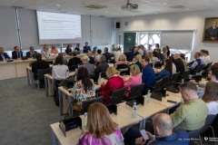 2025-04-17-Pani-Rektor-dziekuje-studentom-stypendia-MNiSW-fot-Iryna-Mikhno-PB-9