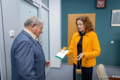 2025-09-30-Jubileuszówkę-otrzyma-prof-Jalinik-za-50-lat-pracy-fot-Iryna-Mikhno-PB