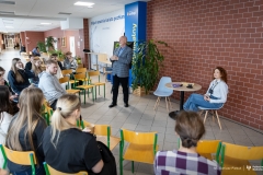 2025-11-19-Kawka-z-Profesorem-fot-Dariusz-Piekut-PB