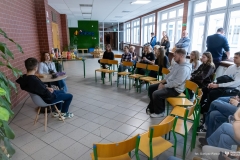 2025-11-19-Kawka-z-Profesorem-fot-Dariusz-Piekut-PB