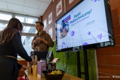 2025-11-19-Kawka-z-Profesorem-fot-Dariusz-Piekut-PB