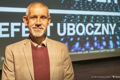 2025-12-11-kawiarnia-naukowa-narodziny-najwiekszego-gadzetu-ludzkosci