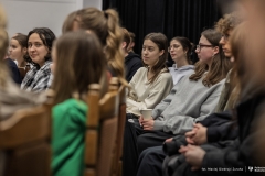 2025-12-17-kawka-z-profesorem-na-WA-fot-Maciej-Giedrojc-Juraha