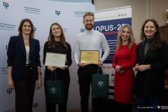 2025-12-19-WBiNŚ-stypendia-dla-studentów-biotechnologii-fot-Iryna-Mikhno-PB