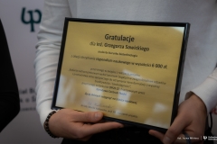 2025-12-19-WBiNŚ-stypendia-dla-studentów-biotechnologii-fot-Iryna-Mikhno-PB